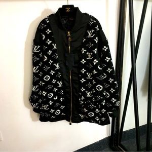 louis Vuitton fleece coat  size L